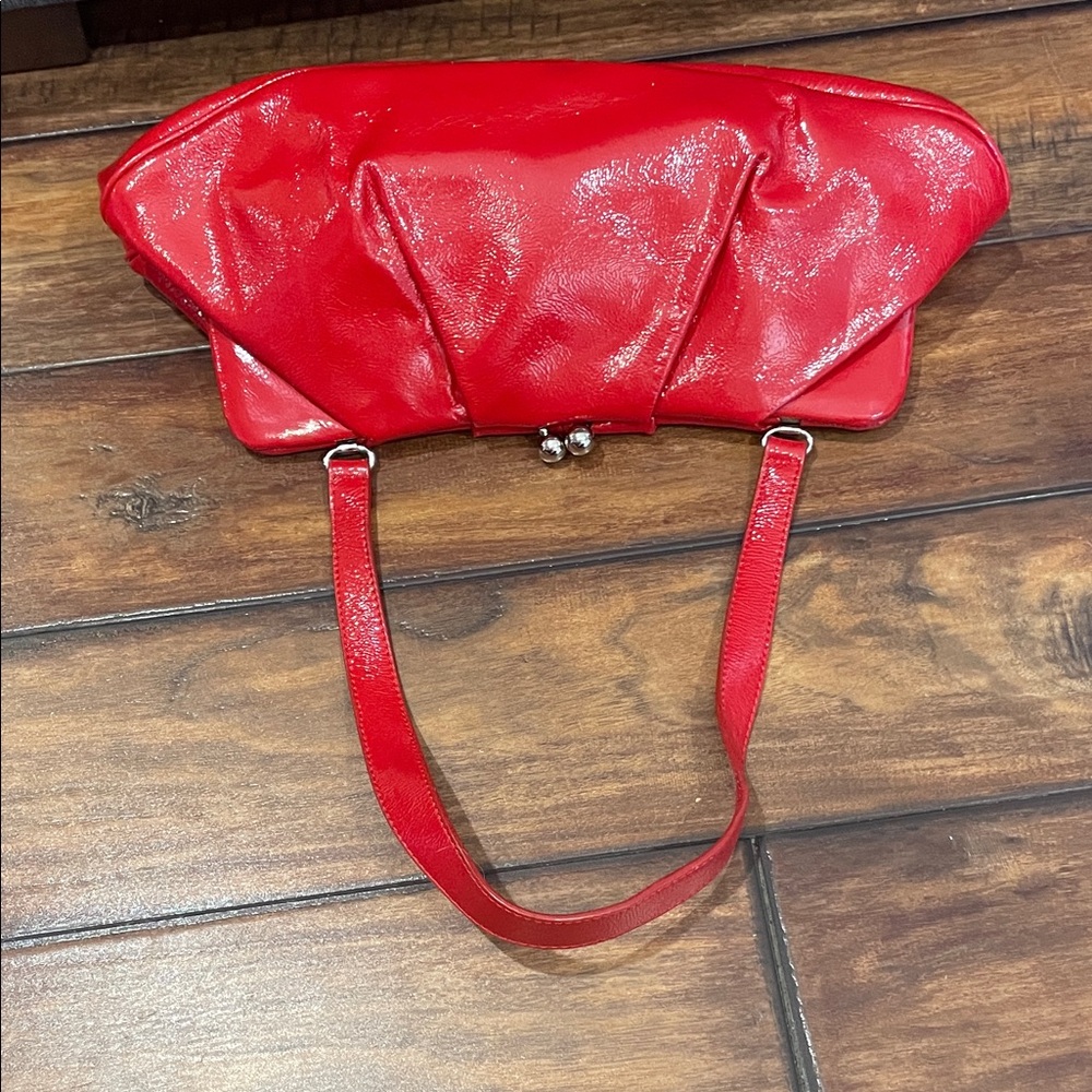 HOBO Red Leather Kiss-Lock Shoulder Clutch - Picture 5 of 6